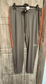 BNWT Under Armour Bottoms - XL