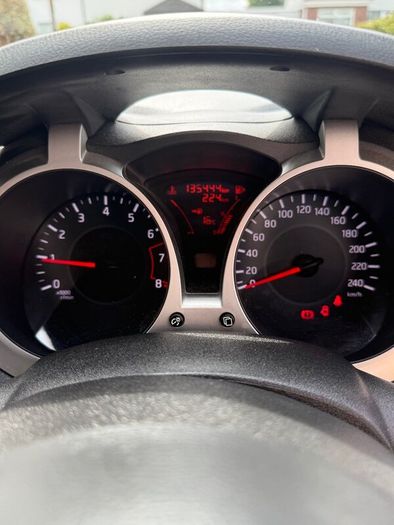2016 Nissan Juke - Manual