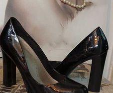 Black High Heels Size 7