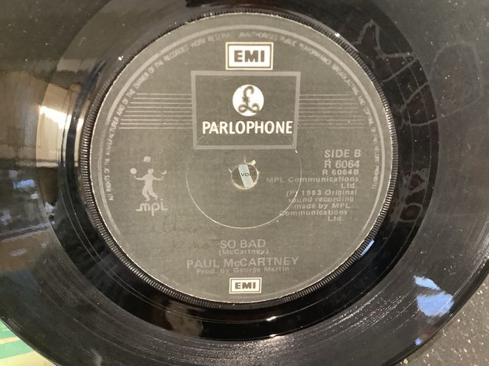 Paul mc Cartney Pipes of  Peace vinyl single