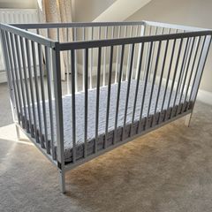 baby cot