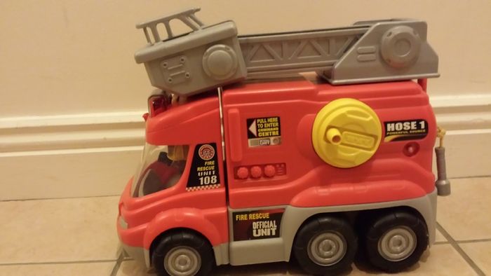 Fire Engine- sound and lights