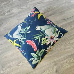 3 Cushions