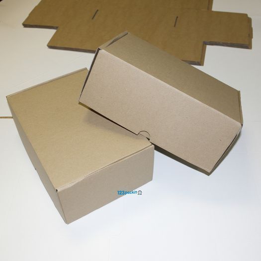 Lot of 10 Medium ecommerce boxes shipping posting all brown light eco-friendly and sturdy size 27 x 19 x 11 cm gift click and collect