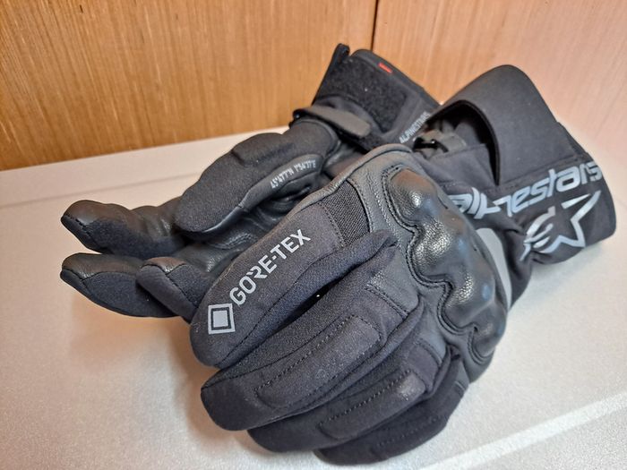 Alpinestars WT-4 GORE-TEX gloves size M