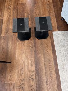 speaker stands