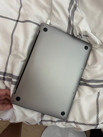 MacBook Pro 13" (2017)  256GB SSD barely used