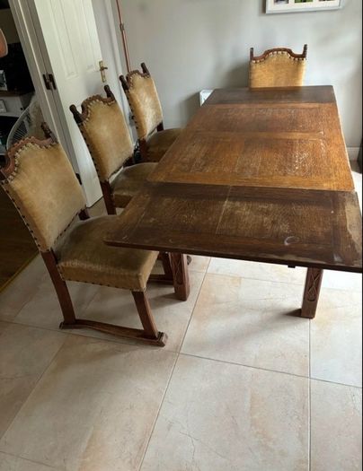 table and chairs