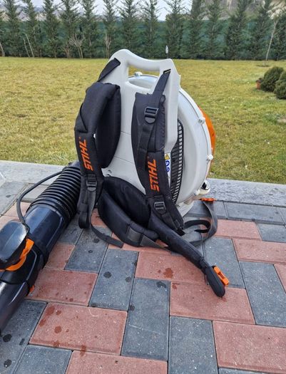 Stihl blower BR700
