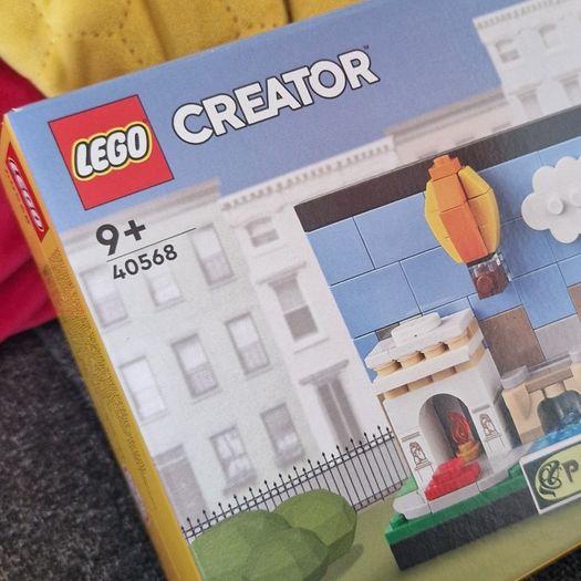 LEGO Paris Postcard (40568) Free shipping