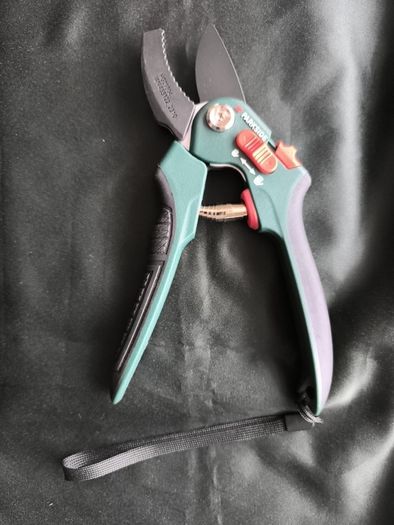 Secateurs