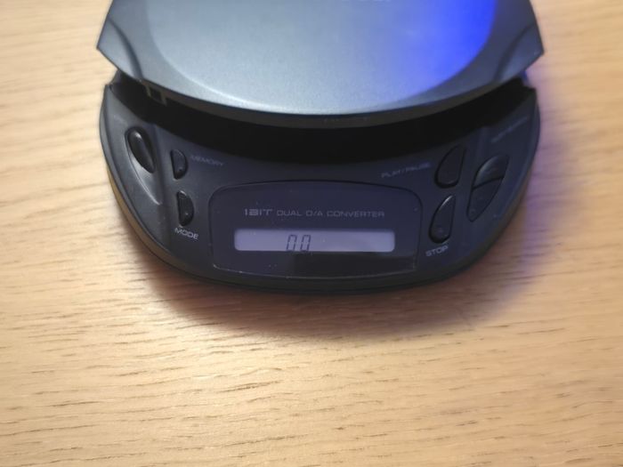 Kenwood DPC-141 portable cd player