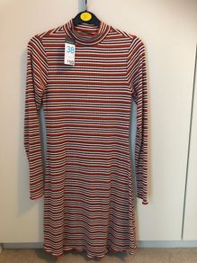 Dress never worn size small