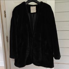 Pull and bear black fur jacket