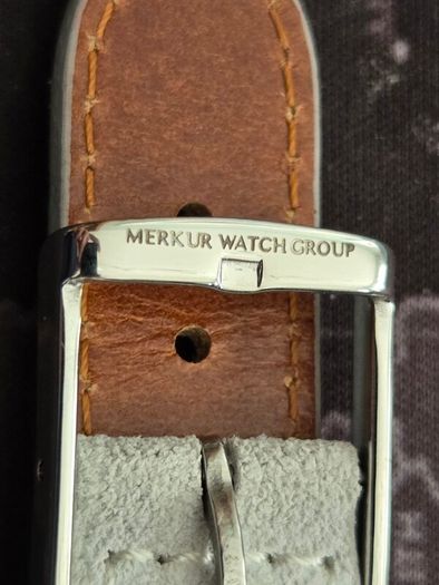 Merkur (Thin UFO) Manual Mechanical Mens Watch