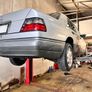 Mercedes-Benz E-Class 1993 Image 6