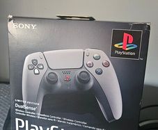 Playstation 5 30th edition controller
