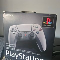 Playstation 5 30th edition controller