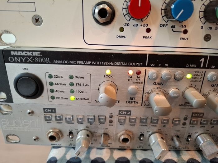Mackie Onyx 800R