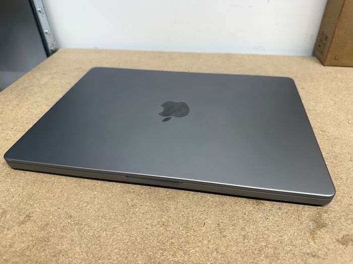 Apple Macbook Pro 14" M1 Pro-32GB RAM-500GB SSD-Excellent Condition-A2442