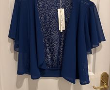 Lace Back Shrug Size 14