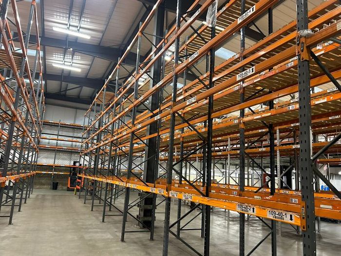 Warehouse / Shed Pallet Racking Shelving