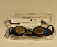 Swim goggles