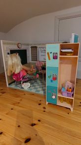 Our Generation Doll School room, locker, all accessories inc