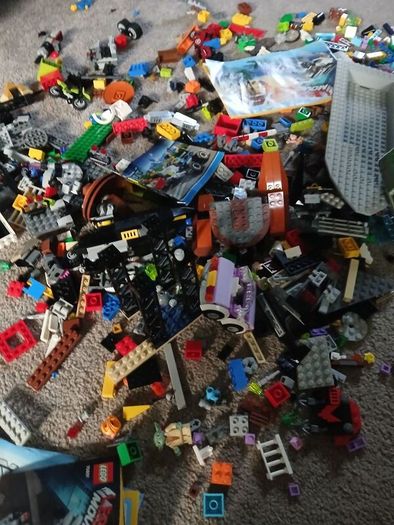 lego mix of retired pieces