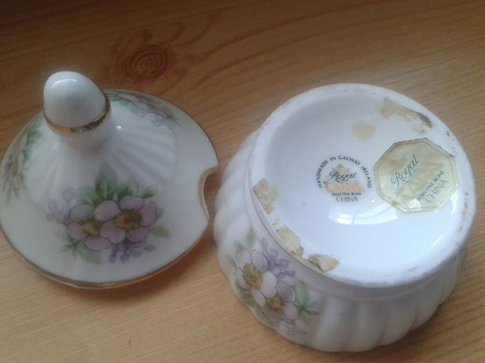 Royal tara sugar bowl