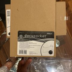 Doc Pocket wall