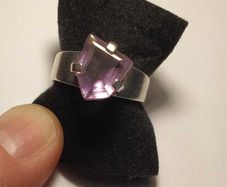 Sterling Silver Ring with Amethyst