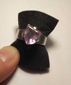 Sterling Silver Ring with Amethyst