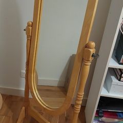 Standing mirror