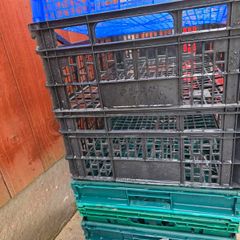 Plastic crates