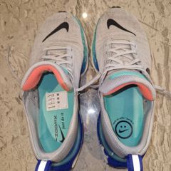 Nike Invincible Run 3 Mens size 9