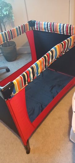 travel cot