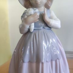 Lladro #348 Nao Daisa 1982 Girl Figurine With Flower Bouquet