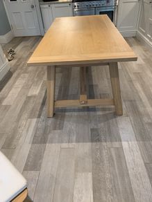 Oak Dining Table & 8 Chairs