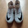football shoes Image 3