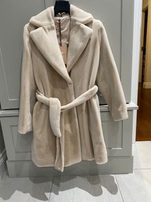 Designer Pennyblack sister company of Maxmara luxury faux fur coat in a gorgeous rich cream/ beige colour BRAND NEW