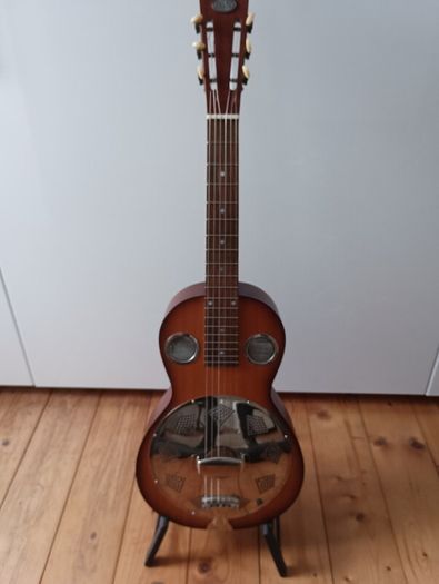 Busker Square Neck Resonator Parlour Guitar