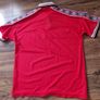 Man Utd Adult Jersey and shorts 1999 Image 2