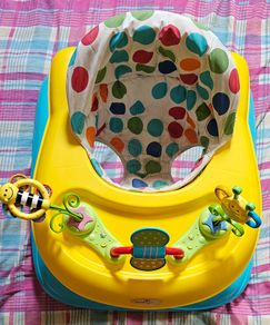 Bizzy bee Baby walker