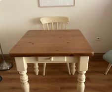 Dining table and 4 chairs Strawbridge