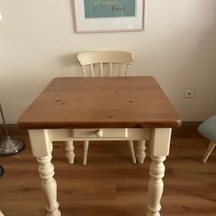 Dining table and 4 chairs Strawbridge