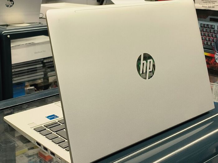 HP ProBook 440 G9 14'' Notebook i5-1235U 12th Gen 16GB RAM 256GB SSD Windows 11 Pro.
