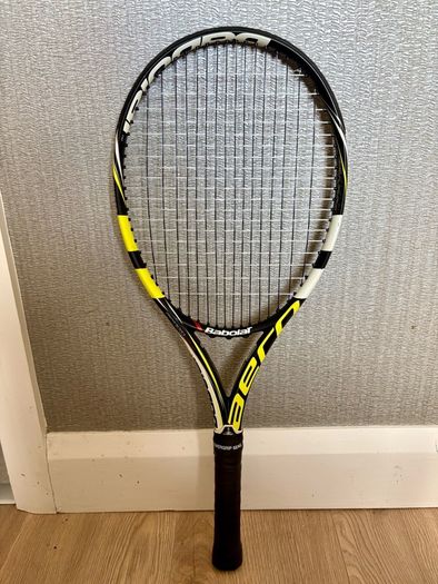 Babolat AeroPro Drive 300g tennis racket grip size 3