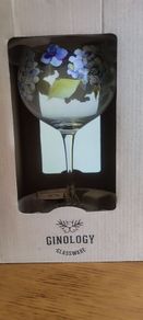 Gin glass