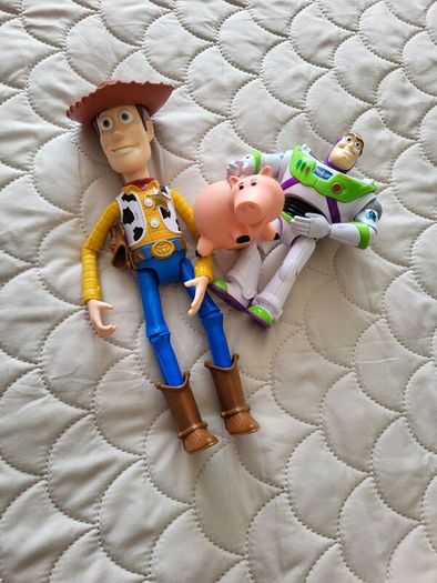 toy story figures